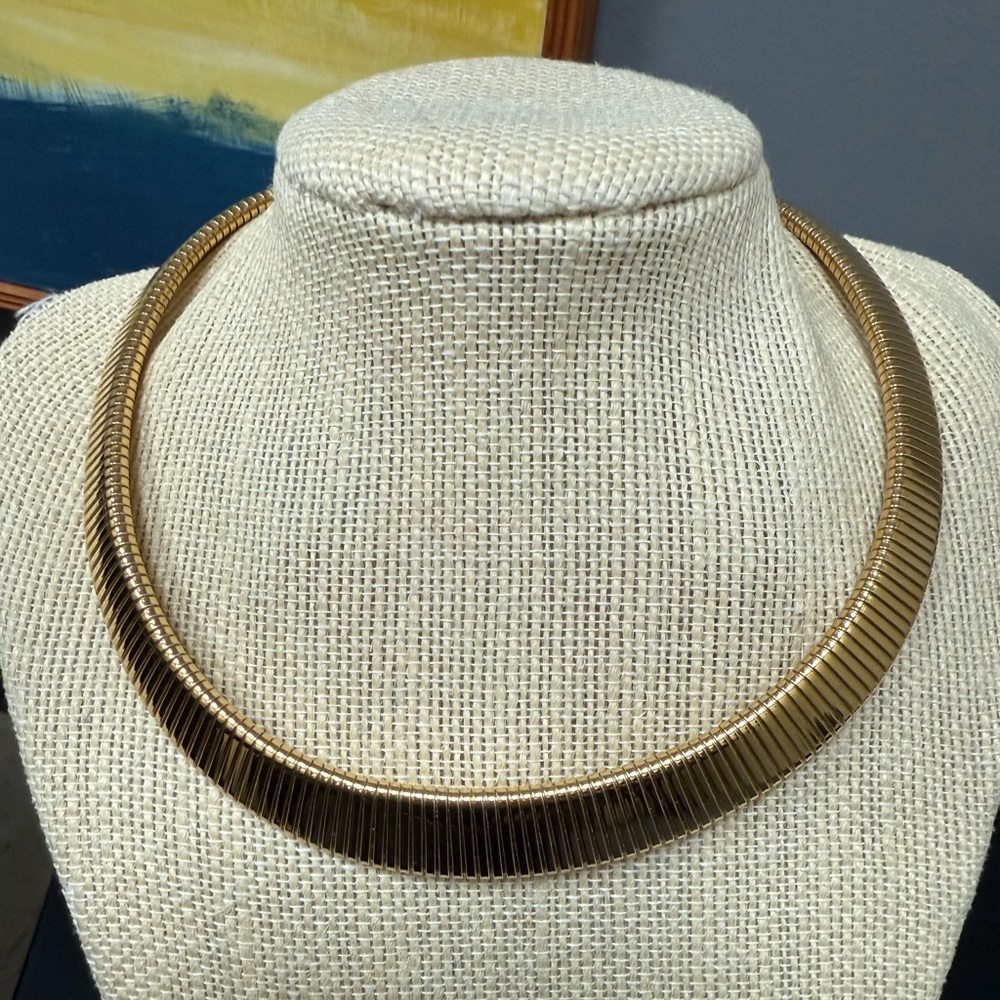 Vintage Monet Gold Tone Serpentine Choker Omega Snake Necklace lightweight